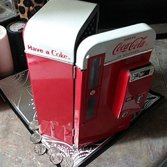 The Cocacola Company Art Vintage Cocacola Vending Machine